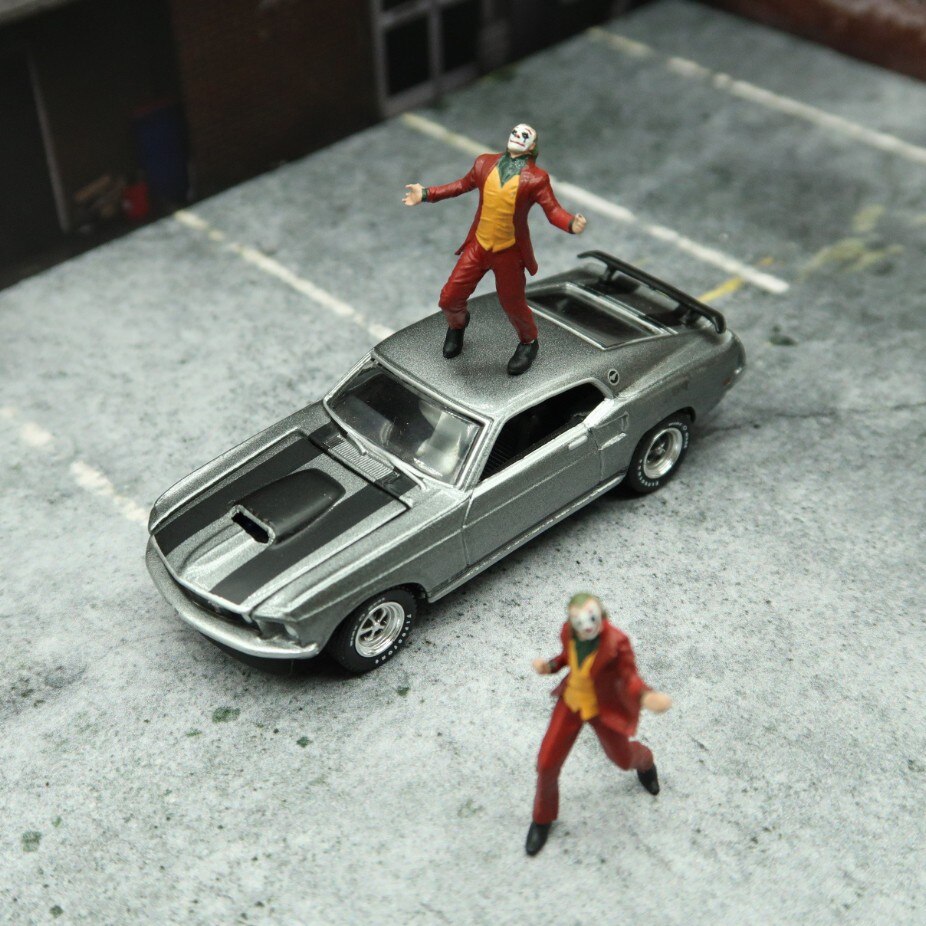 1:64 Scale Model Joker including display box Cast Alloy Car  Static Figures For Layout Diorama Miniature Scene Collection