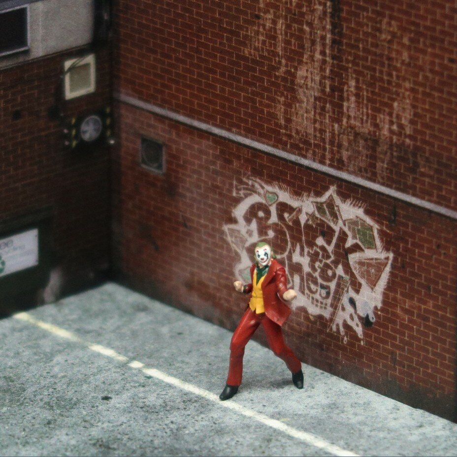 1:64 Scale Model Joker including display box Cast Alloy Car  Static Figures For Layout Diorama Miniature Scene Collection