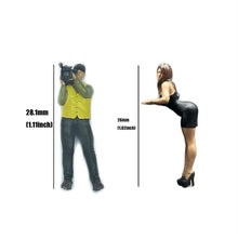 Load image into Gallery viewer, 1/64 Scale Figures Senior Photographer and Sexy Female Model Cast Alloy Car Static State Character Model Miniature Dioramas