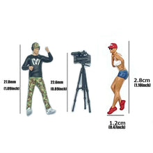 Load image into Gallery viewer, 1/64 Scale Figures Trendy Photographer and Fashion Sexy Lady Cast Alloy Car Static State Character Model Miniature Dioramas