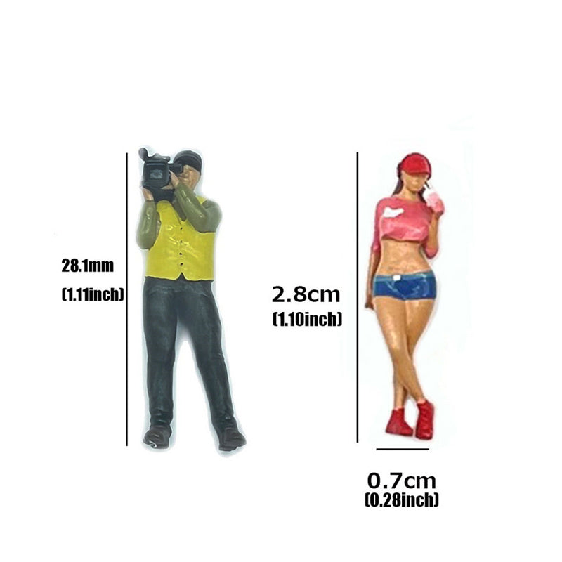 1/64 Scale Figures Senior Photographer and Sexy Female Model Cast Alloy Car Static State Character Model Miniature Dioramas
