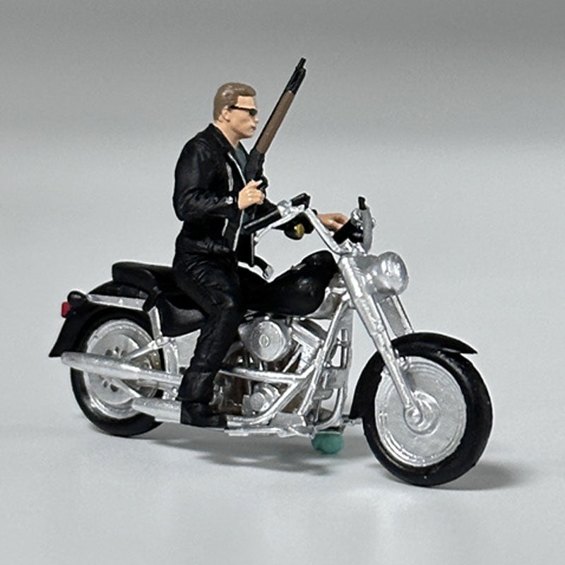 Classic 1/64 Scale Resin Model The Terminator T800 Ride Motorcycle Figures Dioramas Diecast Alloy Car Miniature Collection