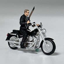 Load image into Gallery viewer, Classic 1/64 Scale Resin Model The Terminator T800 Ride Motorcycle Figures Dioramas Diecast Alloy Car Miniature Collection