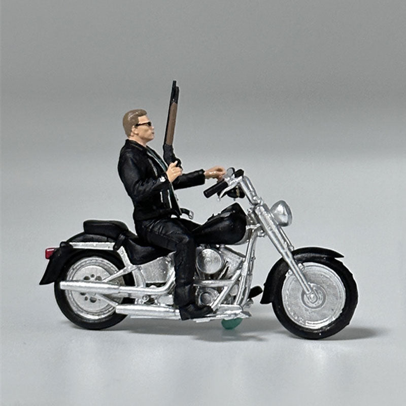 Classic 1/64 Scale Resin Model The Terminator T800 Ride Motorcycle Figures Dioramas Diecast Alloy Car Miniature Collection