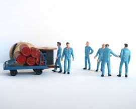 1/87 Model Uniform Worker Figurines Diorama Kit Sand Table Scene DIY Micro Landscape Garden Miniatures Prop