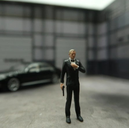 Classic 1:64 Scale Model James Bond 007 Cast Alloy Car Simulation Static Figures For Layout Diorama Miniature Scene Collection