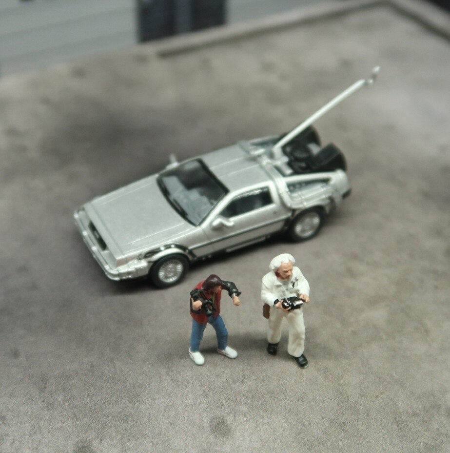 Classic 1:64 Scale Model Back To The Future 2 people Cast Alloy Car Simulation Static Figures Diorama Miniature Scene Collection