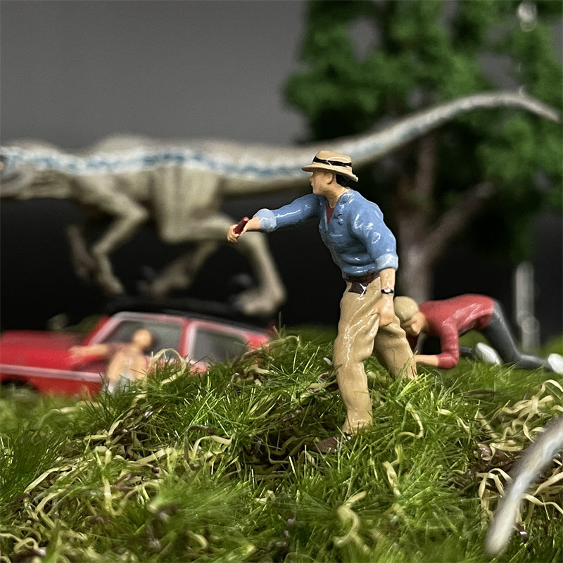 1/64 Scale Resin Model Jurassic World Dinosaur Park Ranger Man Woman Child Figures Diecast Alloy Car Miniature Scene Dioramas