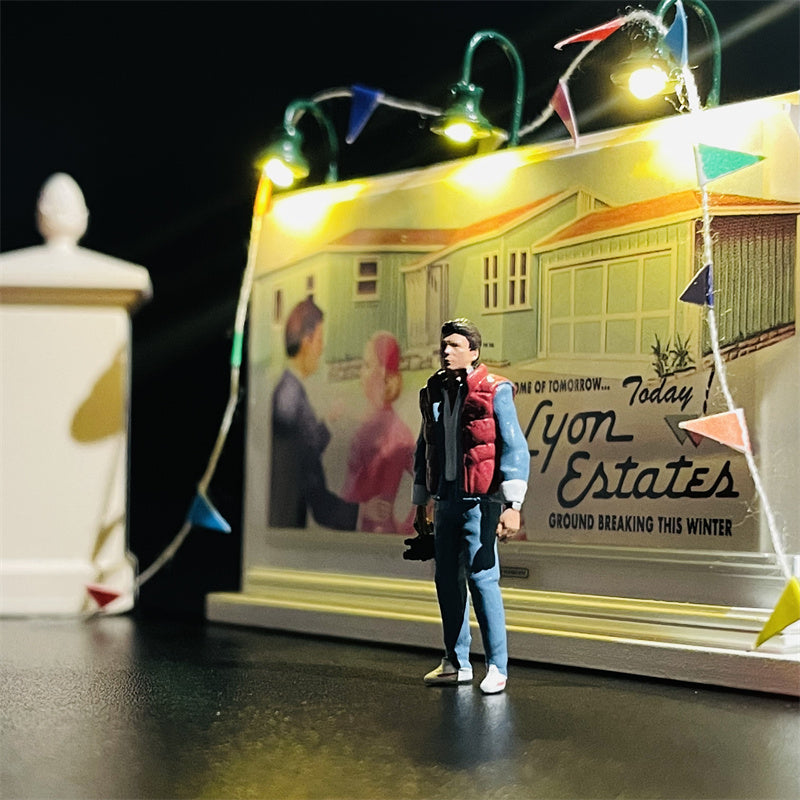 1/64 Scale Model Back To The Future Marty BillBoard Lyon Estates Gate Static Character Dioramas Miniature Scene Collection