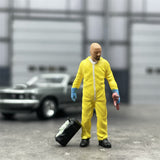 1/64 Scale Model Breaking Bad Walter White Carrying Money Bag Cast Alloy Car Static Miniature Diorama Character Model Hobby Toy