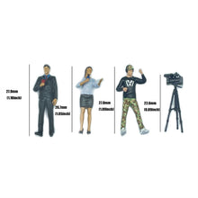 Load image into Gallery viewer, 1/64 Scale Figures Fashion Videographer and Two News Reporters Cast Alloy Car Static State Character Model Miniature Dioramas